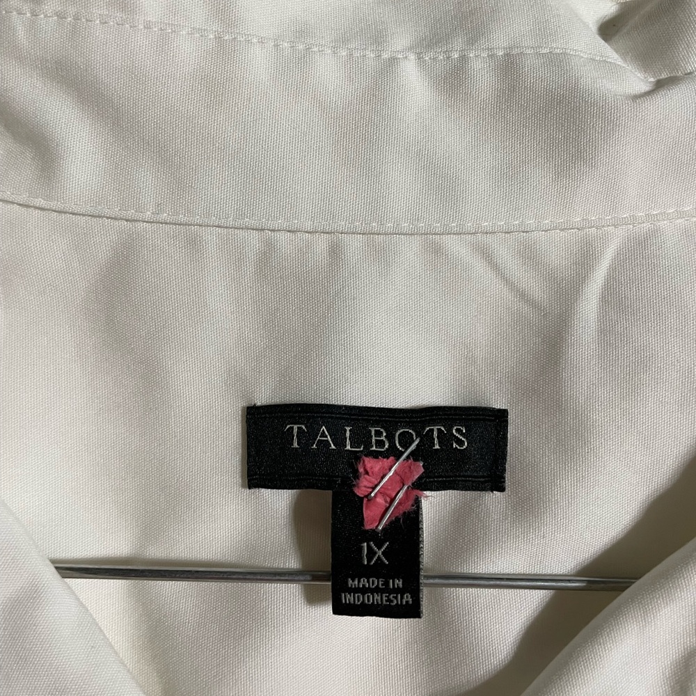 Talbots white shirt 1XL with bows on sleeves - Picture 3 of 5